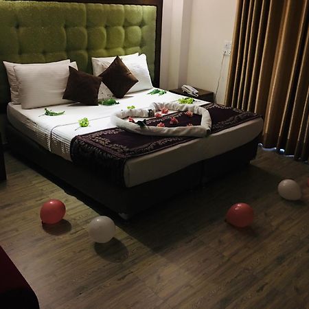 Vendol Maliga Edge Hotel Kandy Ngoại thất bức ảnh