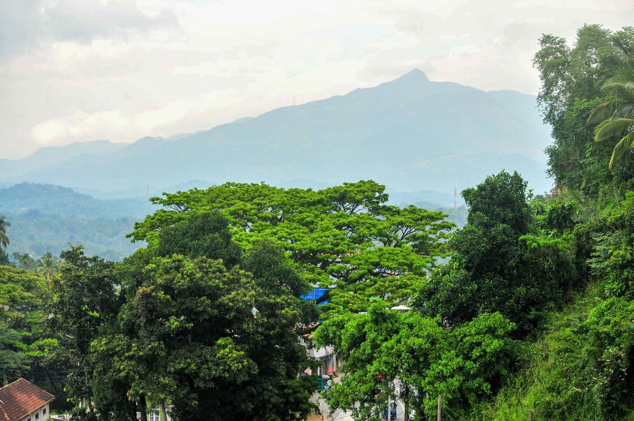 Vendol Maliga Edge Hotel Kandy Ngoại thất bức ảnh