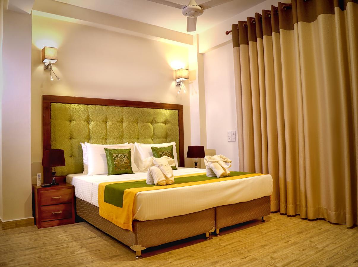 Vendol Maliga Edge Hotel Kandy Ngoại thất bức ảnh