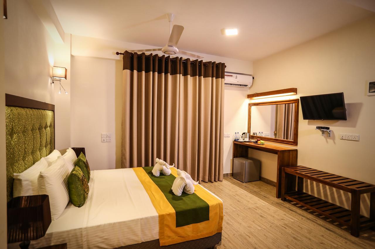 Vendol Maliga Edge Hotel Kandy Ngoại thất bức ảnh