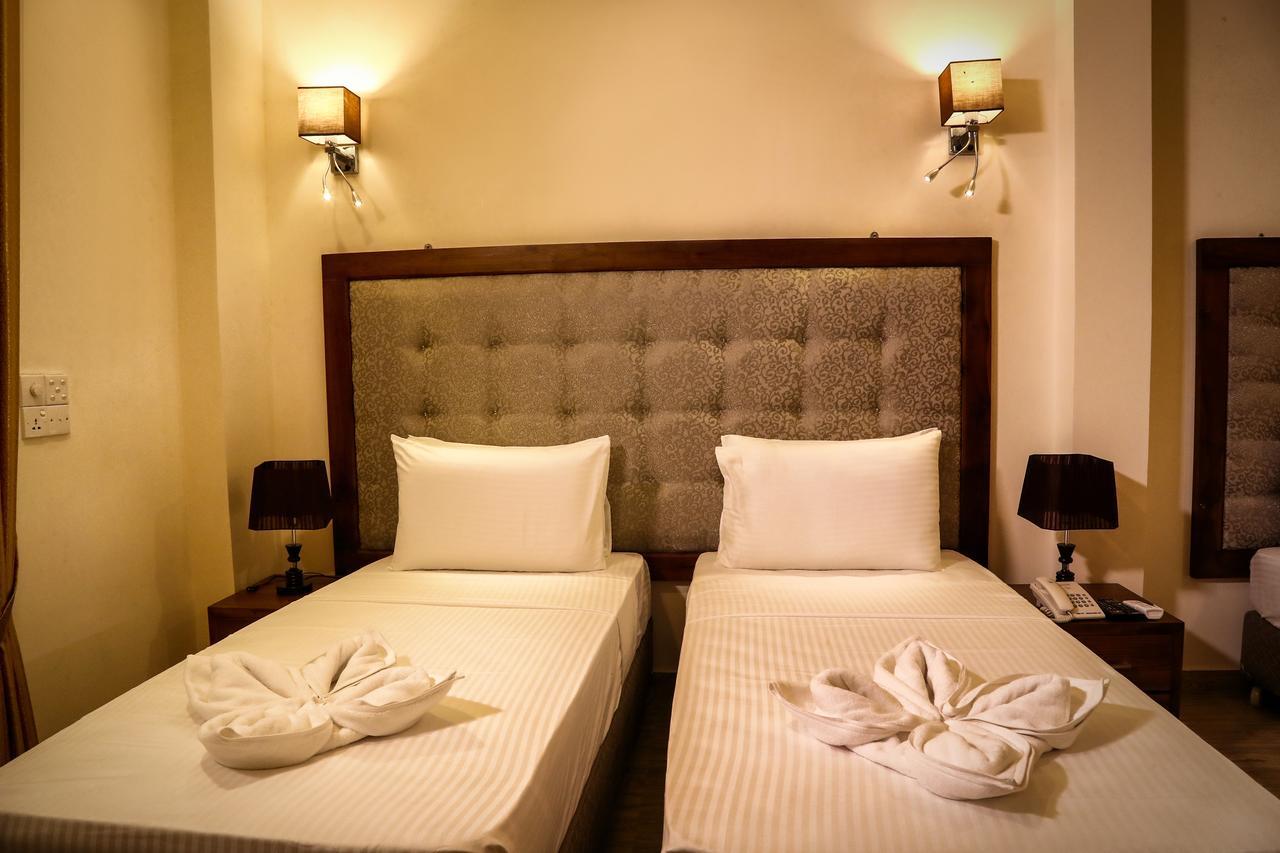Vendol Maliga Edge Hotel Kandy Ngoại thất bức ảnh