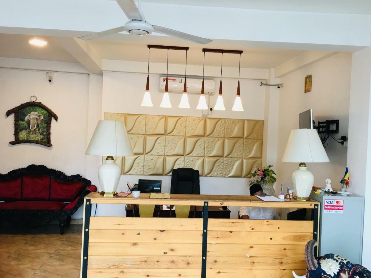 Vendol Maliga Edge Hotel Kandy Ngoại thất bức ảnh
