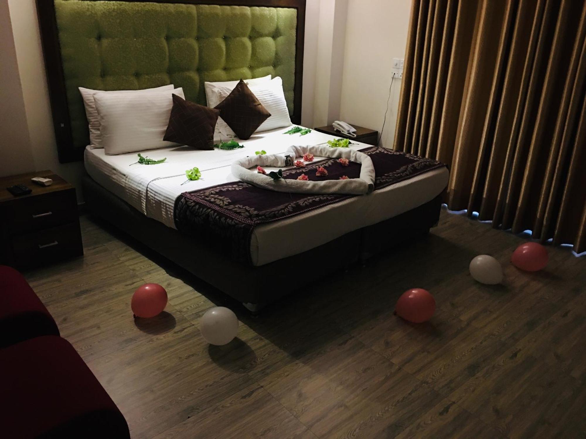 Vendol Maliga Edge Hotel Kandy Ngoại thất bức ảnh