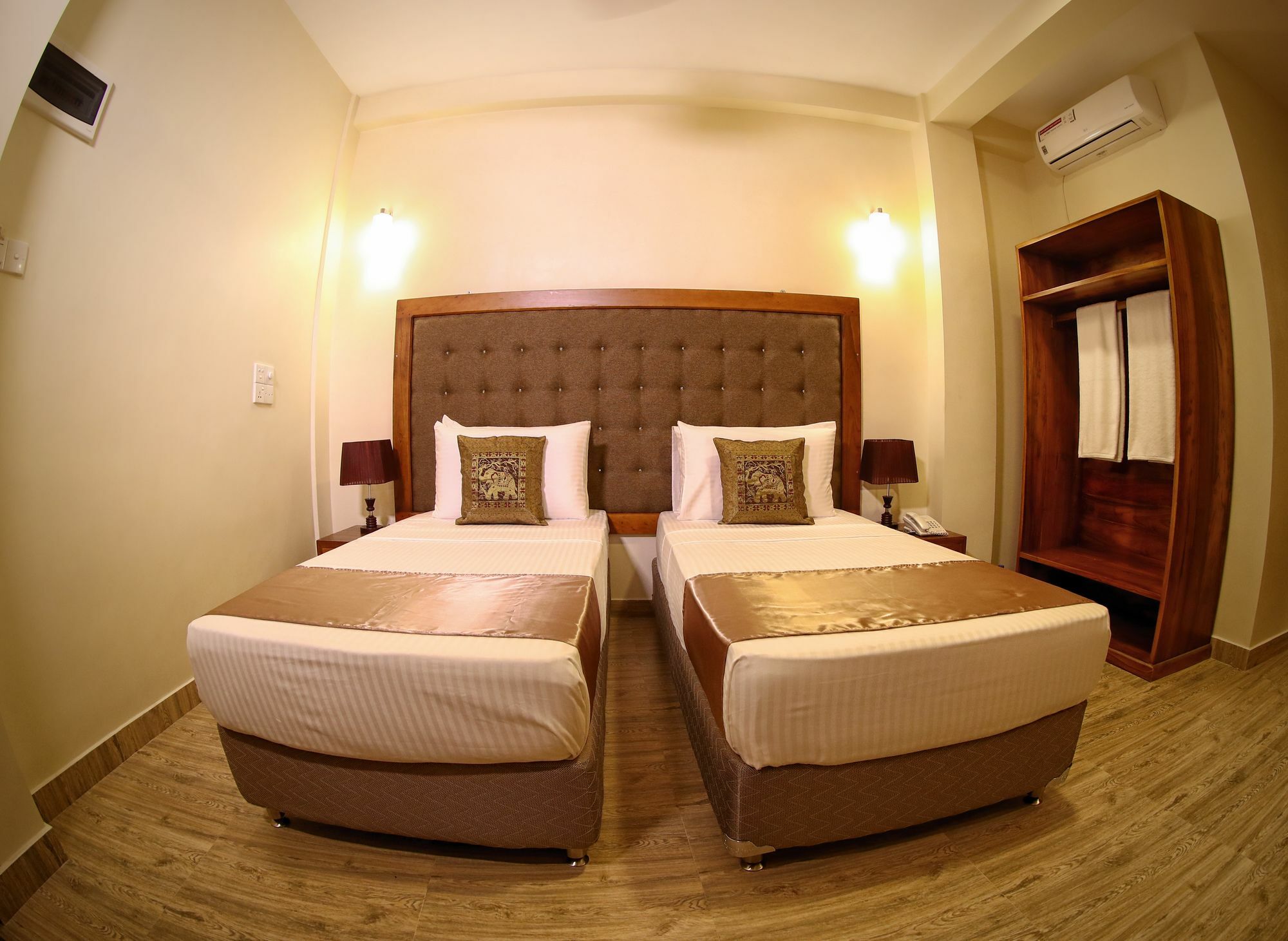 Vendol Maliga Edge Hotel Kandy Ngoại thất bức ảnh